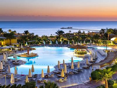 Three Corners Fayrouz Plaza Beach Resort - Bild 1