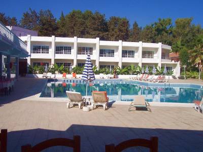 LA Hotel & Resort - Bild 1