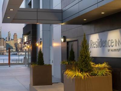 Residence Inn Weehawken Port Imperial - Bild 1