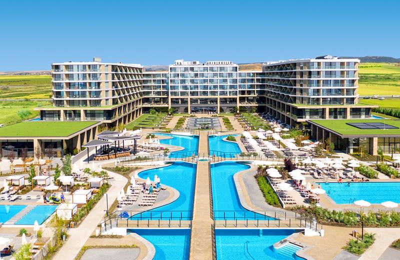 Wave Resort