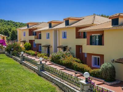 Keri Village & Spa By Zante Plaza - Bild 1
