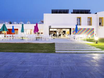 RIDE Surf Resort & Spa - Bild 1