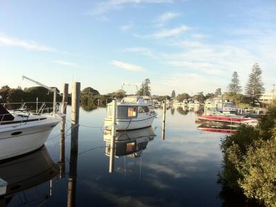 Boathouse Resort Tea Gardens - Bild 1