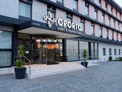 Oporto Airport & Business Hotel - Bild 1