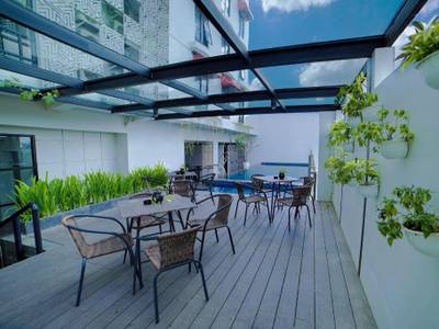 Hotel Fortuna Grande Jember - Bild 1