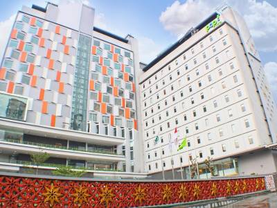 Harris Hotel & Conventions Solo - Bild 1