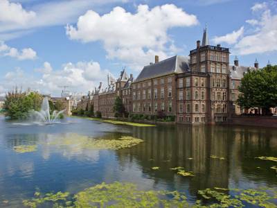 Plaza Premium Grand Winston - Bild 1