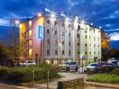 ibis budget Chilly Mazarin Les Champarts - Bild 1