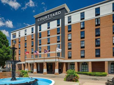 Courtyard Springfield Downtown - Bild 1