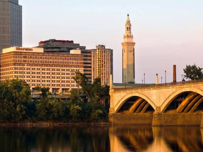 Sheraton Springfield Monarch Place Hotel - Bild 1