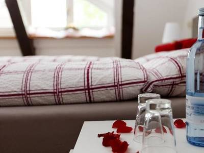 Pension Altes Burghotel - Bild 1