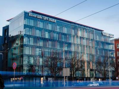 Wellton Riverside Spa Hotel - Bild 1