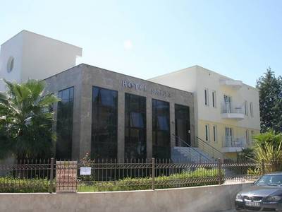 Naias Beach Hotel - Bild 1